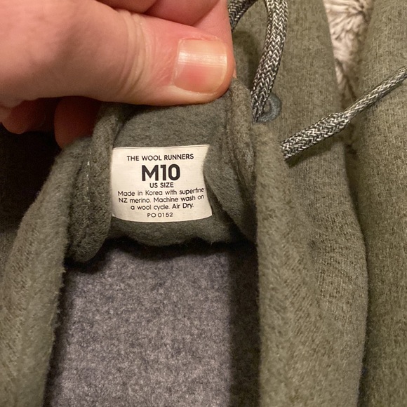 Allbirds size 10 mens- wool runners - Picture 10 of 10